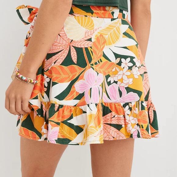Floral Mini Wrap Skirt | Small Aerie Ruffle Mini - Picture 4 of 8
